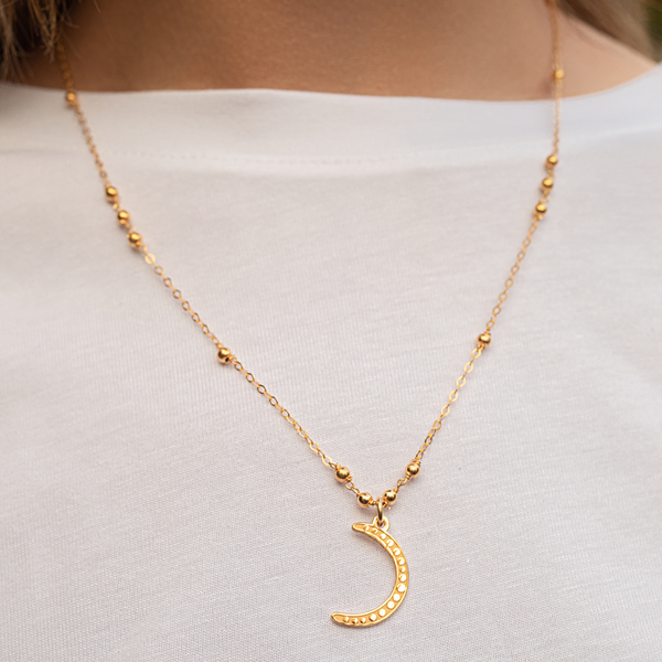 A Moon In Diamonds Necklace